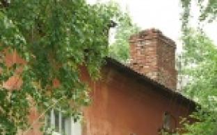 Разбушевавшаяся накануне стихия одних оставила без света, а других без крыши над головой