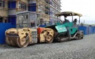 Текущий ремонт дорог, начатый ещё в прошлом году, активно продолжается в Первоуральске