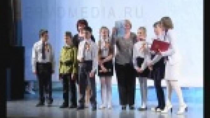 Почти два десятка первоуральских школьников стали победителями городских и областных конкурсов - творческих и интеллектуальных