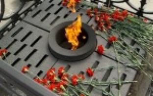 Воспитанники патриотических клубов и школьники заступили на почетную Вахту памяти