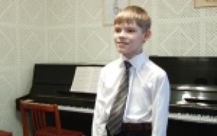 Запели соловьем и организовали гала концерт.