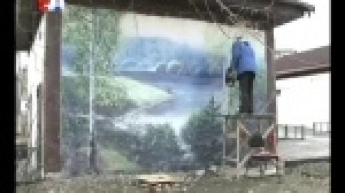 Картинная галерея прямо во дворе