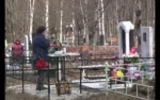 Православные первоуральцы сегодня отмечают Радоницу.