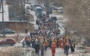В Первоуральске впервые состоялся крестный ход вне церковной ограды.
