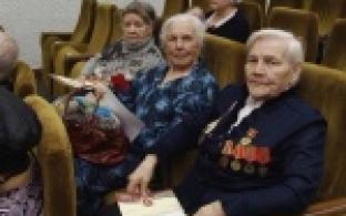 Вручение юбилейных медалей к 70-летию Победы продолжается