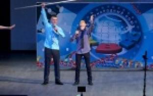 Для защиты переходящего кубка новотрубники отправились в Челябинск на финала игр КВН.