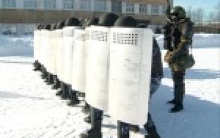 Стеной на преступников!