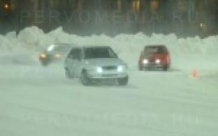 Чемпионат по ледовым гонкам прошёл в Первоуральске