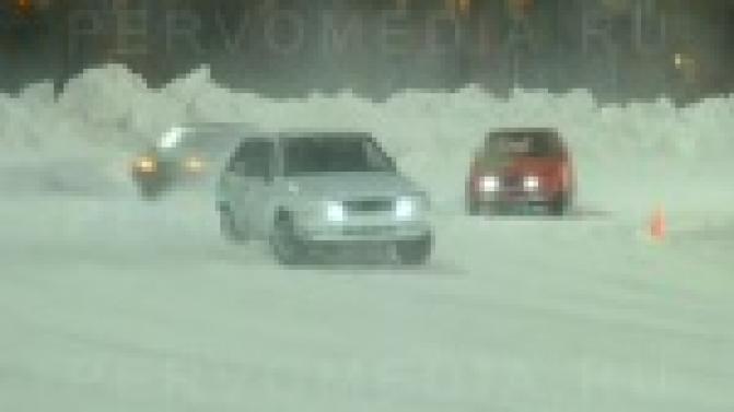 Чемпионат по ледовым гонкам прошёл в Первоуральске