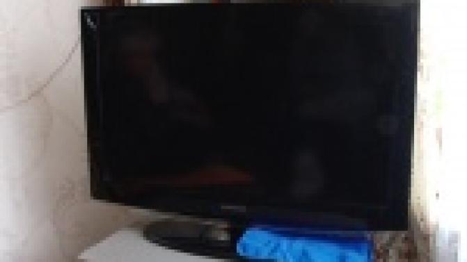 Пенсионеры подключил интерактивное телевидение - после отключения остались должниками.