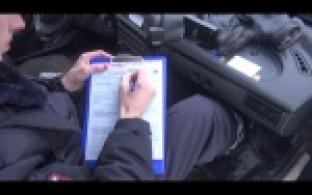 Сотрудники ГИБДД накануне усиленно патрулировали поселковые территории.