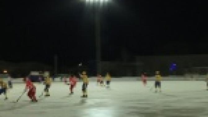 Домашняя игра не принесла Уральскому трубнику успеха.