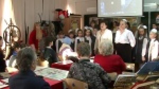 В девятой школе сегодня презентовали "Книгу памяти".