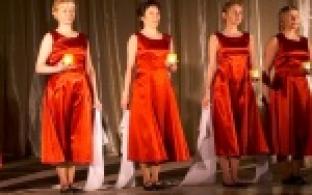 Стражи порядка поют и танцуют!