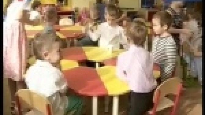 Правительство России выделило десять миллиардов рублей на нужды дошкольного образования.