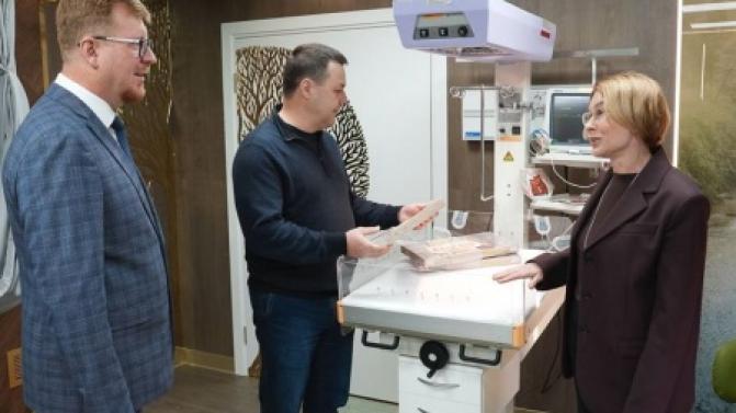 В Первоуральском перинатальном центре отремонтировали родовые палаты