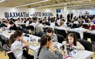 В Свердловской области стартовал один из самых масштабных детских этапов Кубка России по шахматам, посвящённый 65-летию полёта Юрия Гагарина в космос