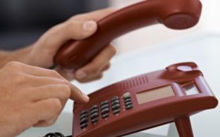 Горячая линия по вопросам защиты прав потребителей работает в Свердловской области