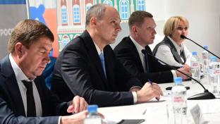 Губернатор Свердловской области Денис Паслер провёл очередной приём свердловчан по личным вопросам