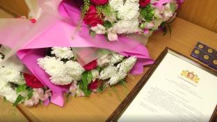Представители волонтёрских организаций, которые оказывают помощь бойцам СВО, сегодня собрались в администрации Первоуральска, чтобы получить заслуженные награды