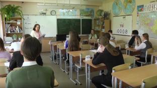 Около 300 выпускников школ в Свердловской области набрали сто баллов на ЕГЭ