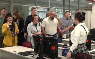 Специалисты из сферы образования со всей страны сегодня работают в Первоуральске