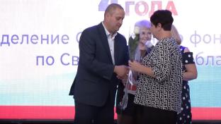 Благодаря им 40 миллионов жителей страны получают пенсии и пособия