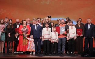 Семью Червяковых из Первоуральска наградили в Большом Кремлёвском дворце